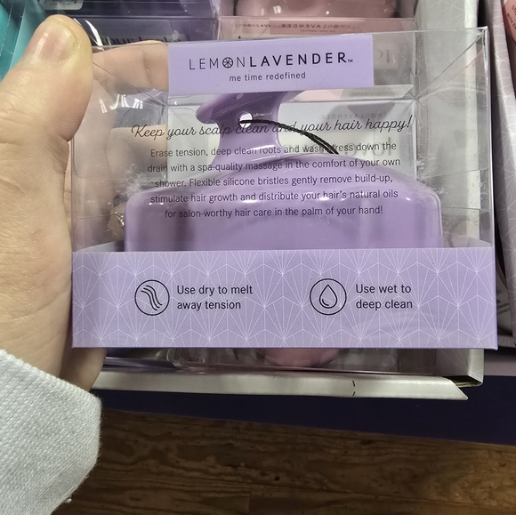 Lavender Silicone Scalp Massager - Picture 3 of 4